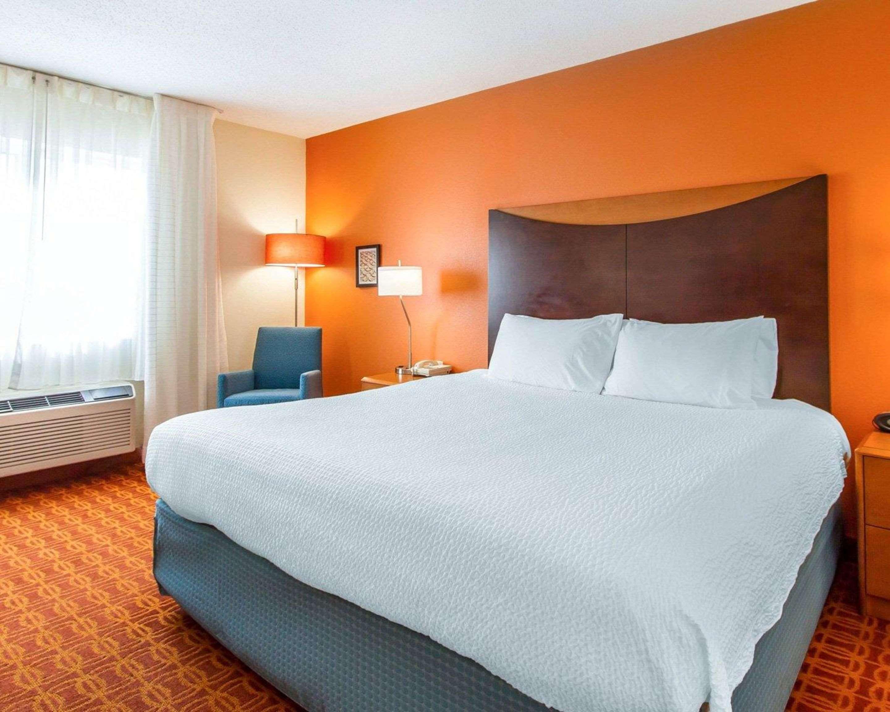 Quality Inn & Suites Keokuk North Buitenkant foto