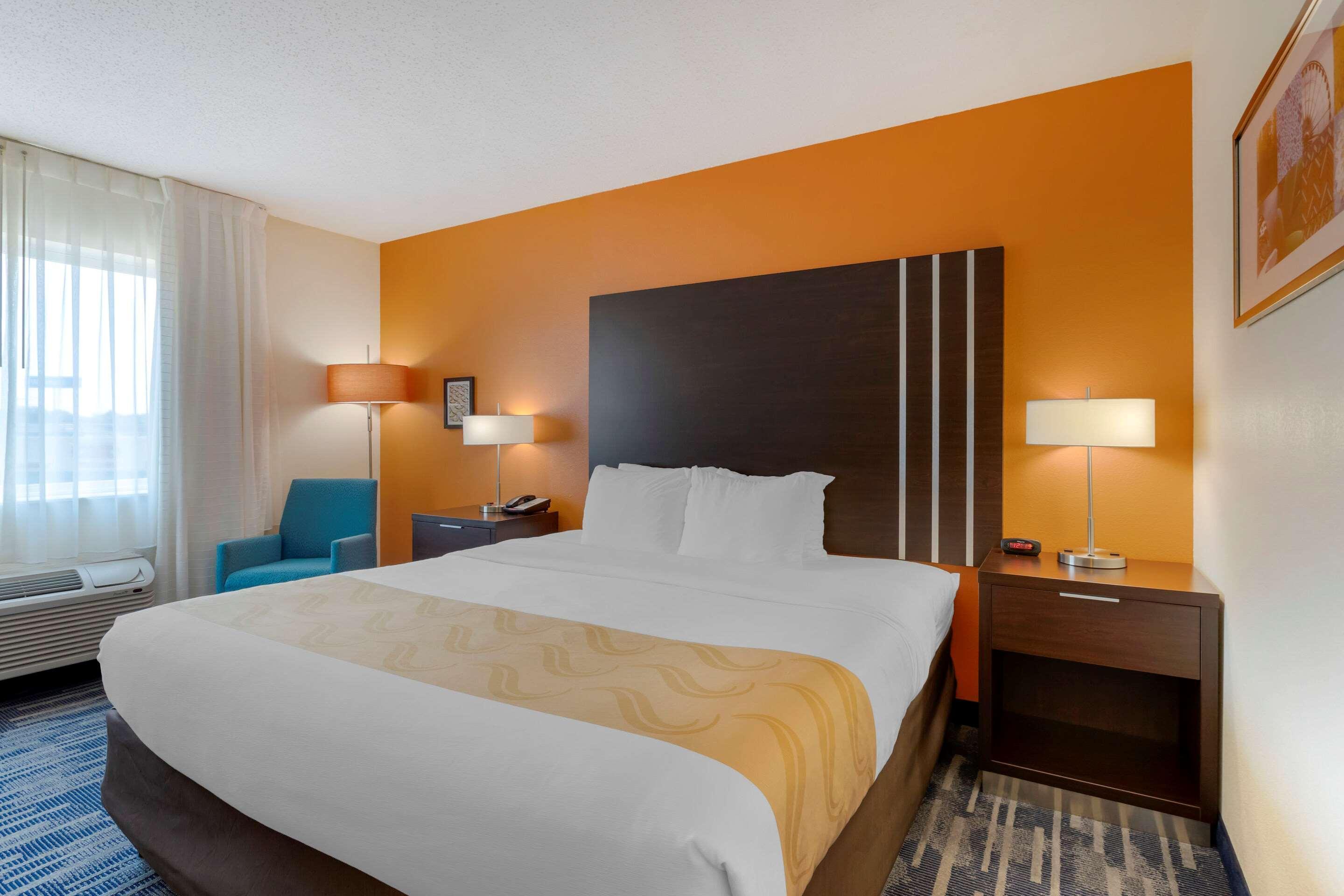 Quality Inn & Suites Keokuk North Buitenkant foto