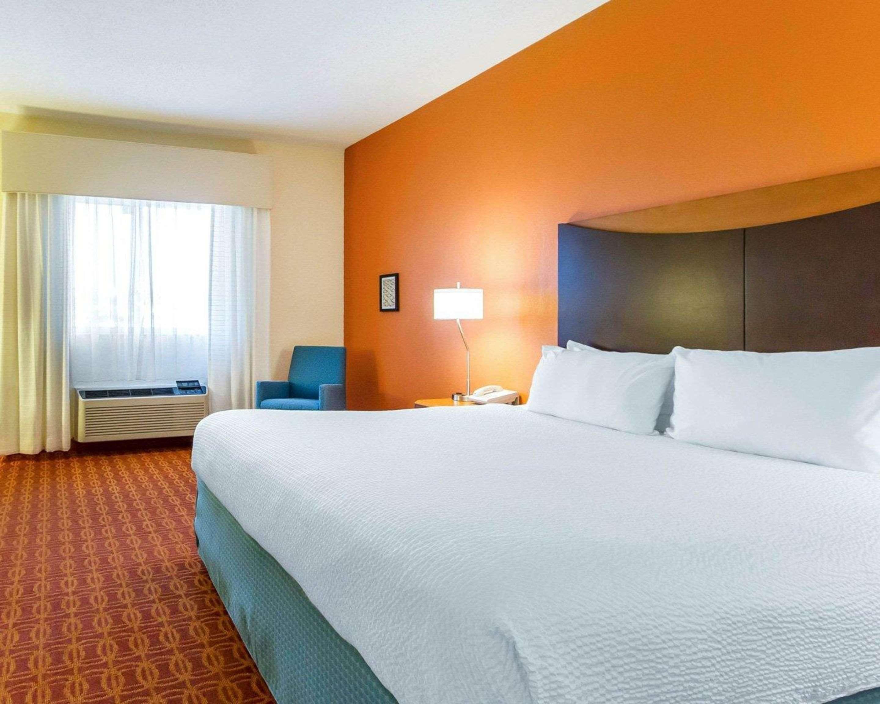 Quality Inn & Suites Keokuk North Buitenkant foto