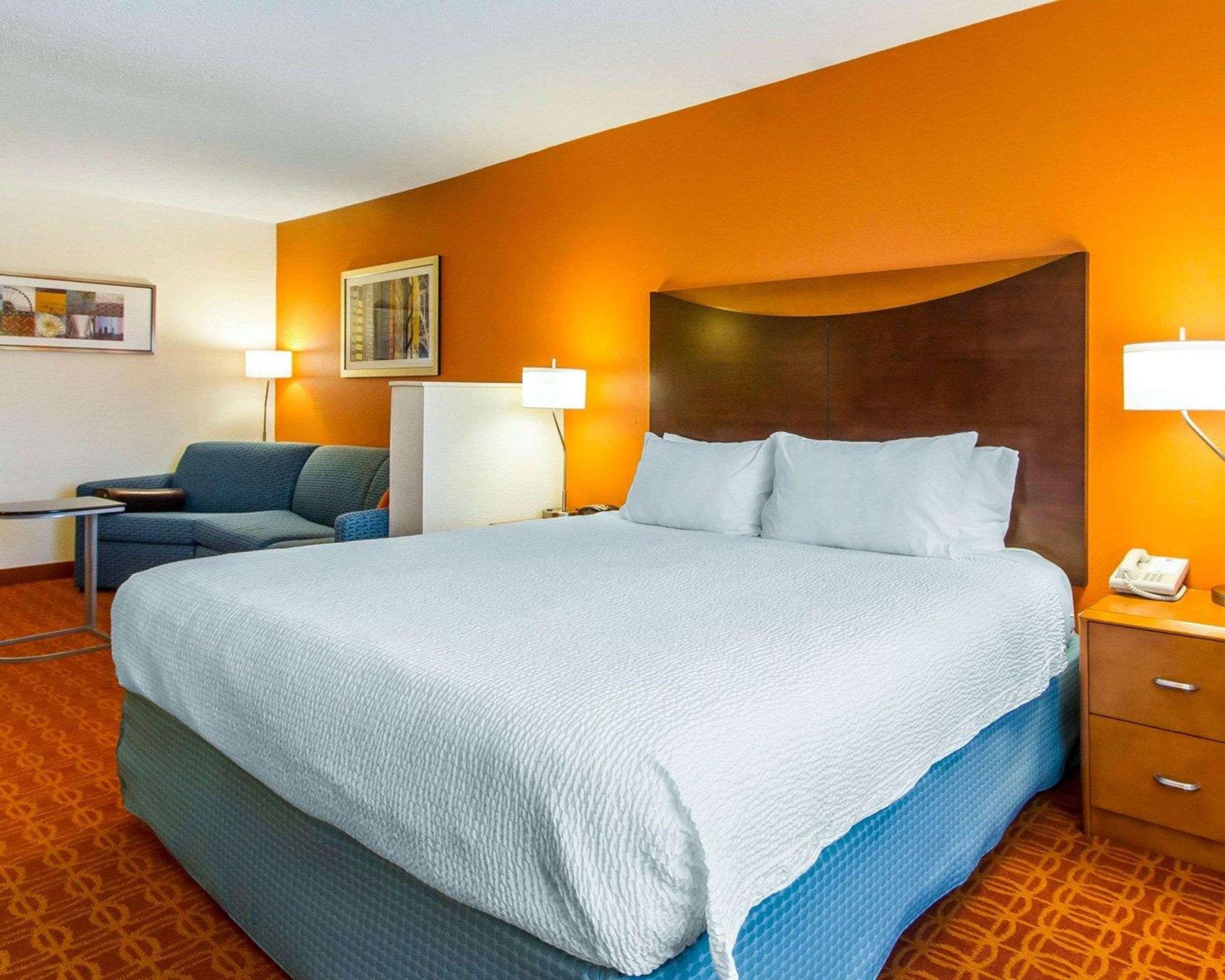 Quality Inn & Suites Keokuk North Buitenkant foto