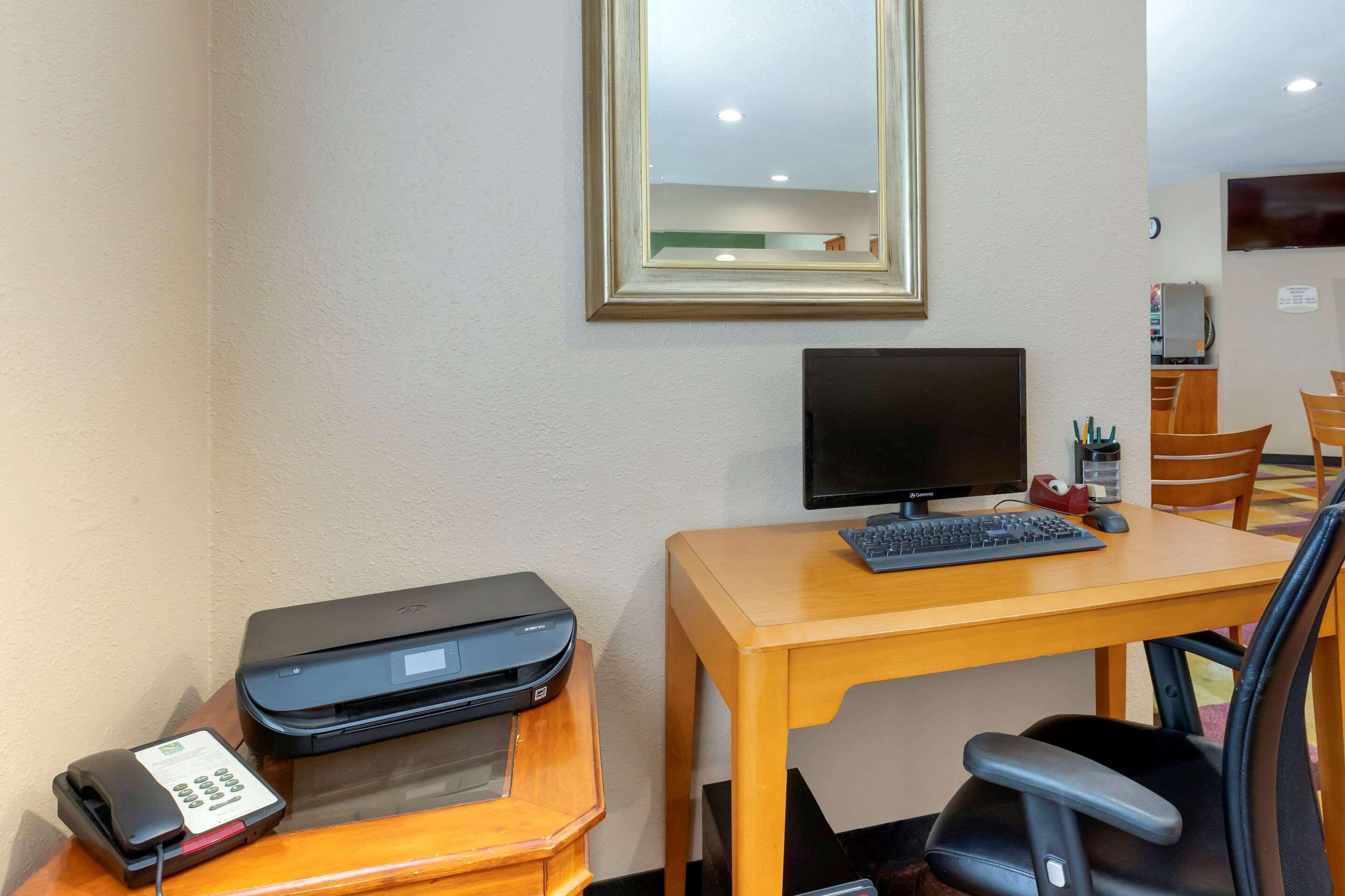 Quality Inn & Suites Keokuk North Buitenkant foto