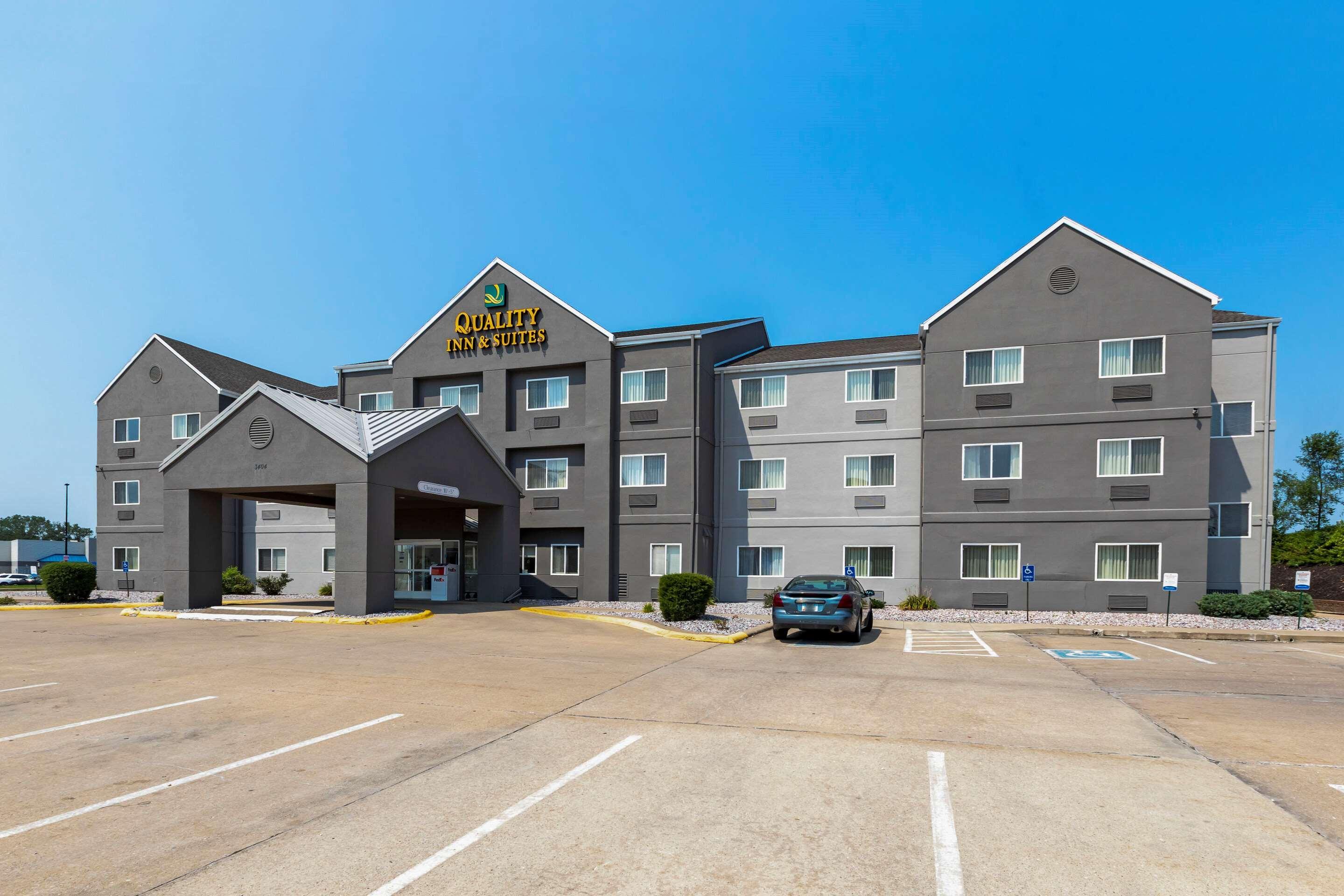 Quality Inn & Suites Keokuk North Buitenkant foto