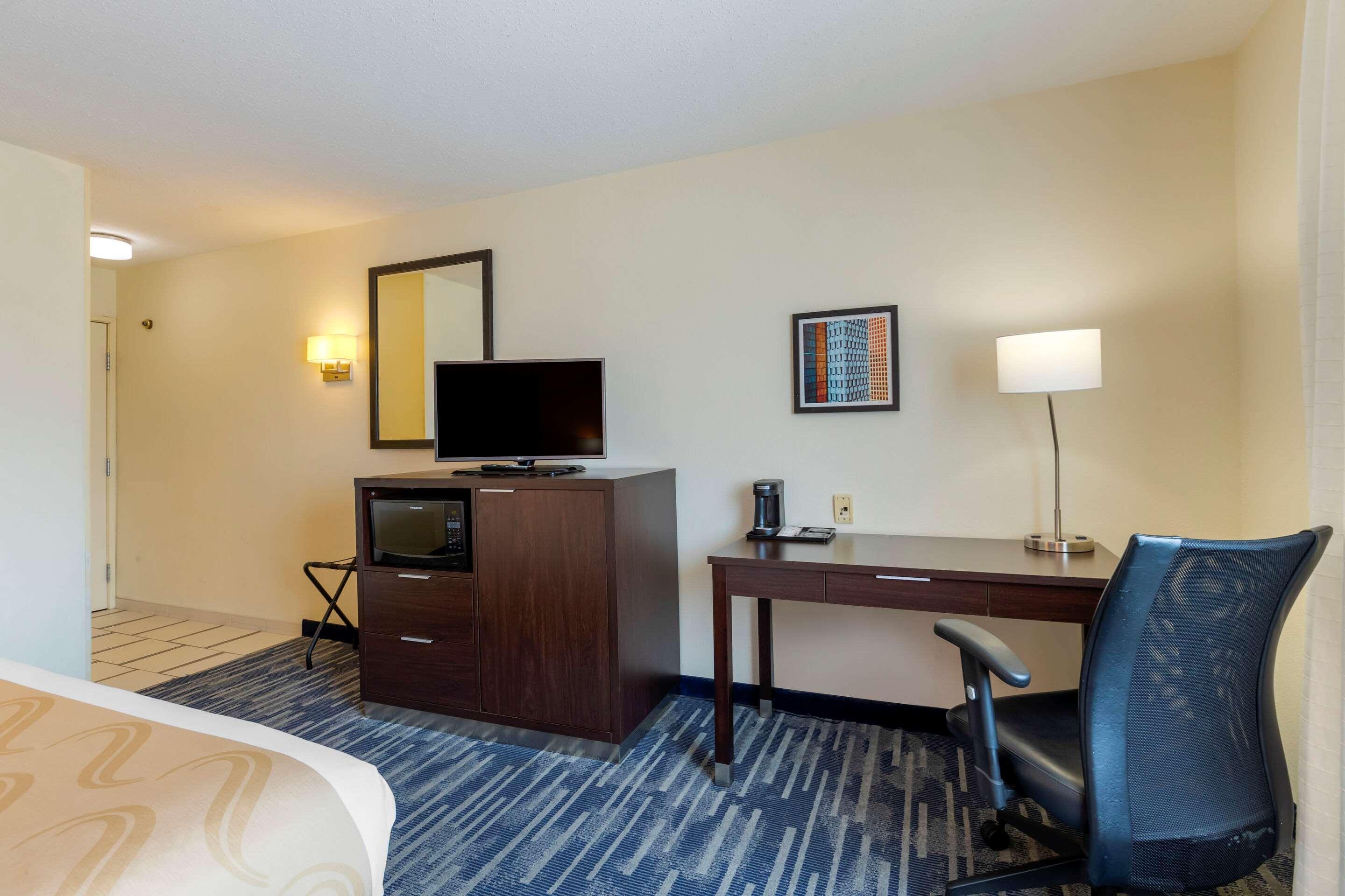 Quality Inn & Suites Keokuk North Buitenkant foto